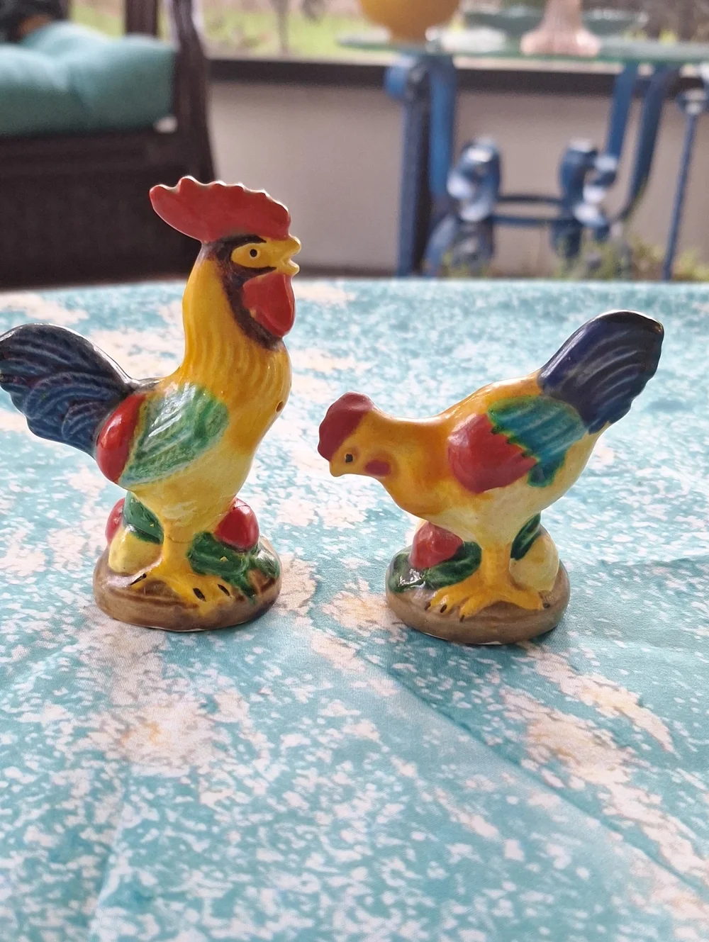 Hand-Painted Ceramic Rooster and Hen Figurines - Vibrant Yellow